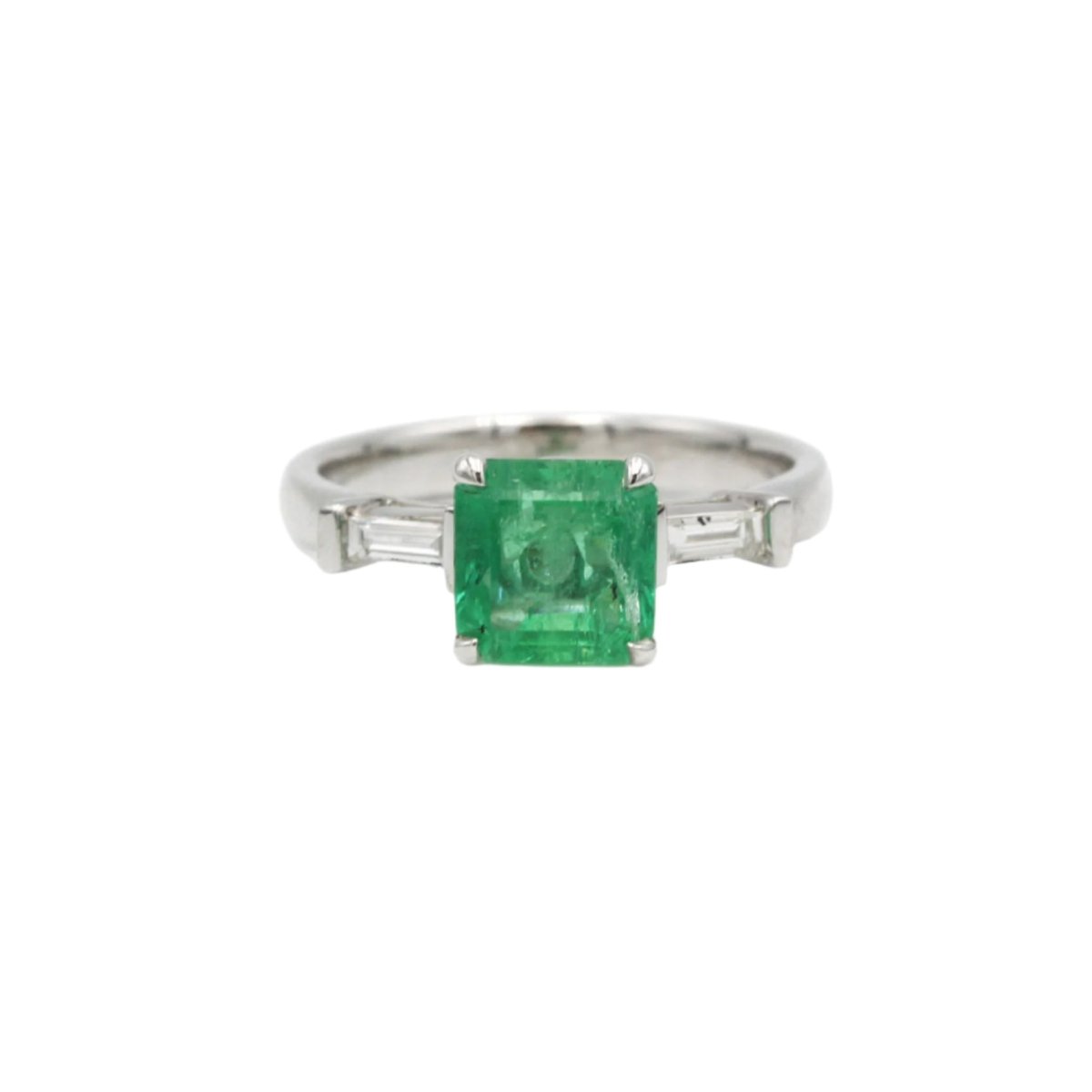 Bague en or blanc, émeraude et diamants - Castafiore