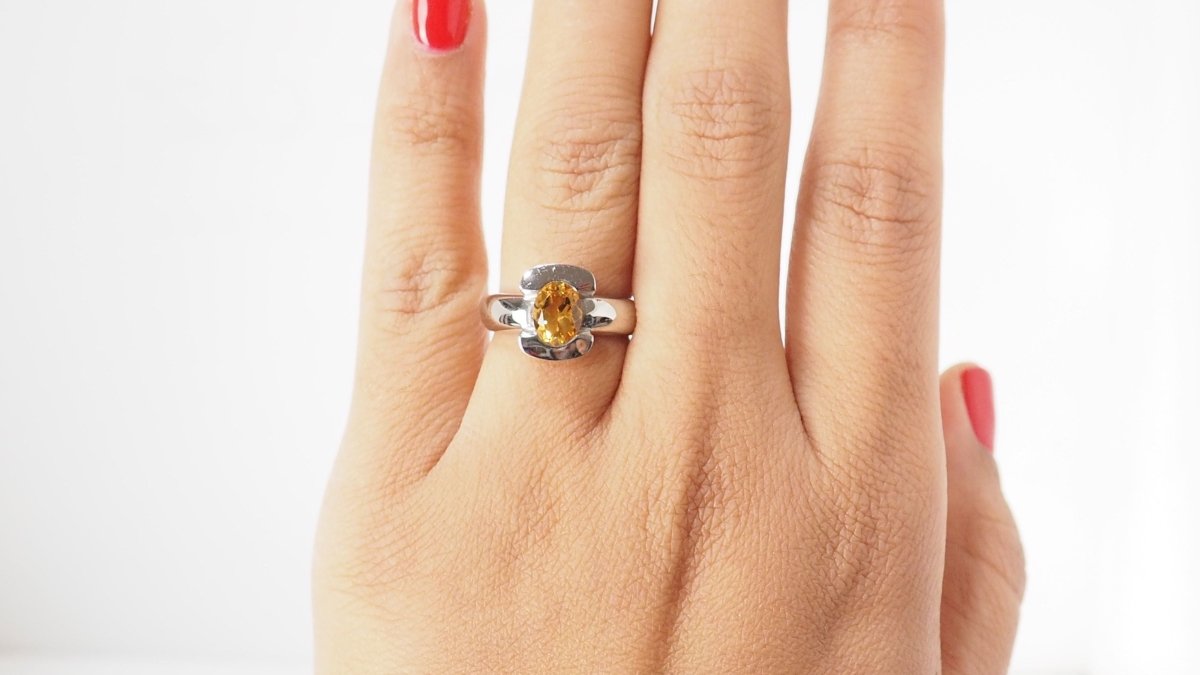 Bague en or blanc et citrine - Castafiore