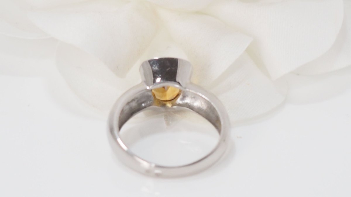 Bague en or blanc et citrine - Castafiore