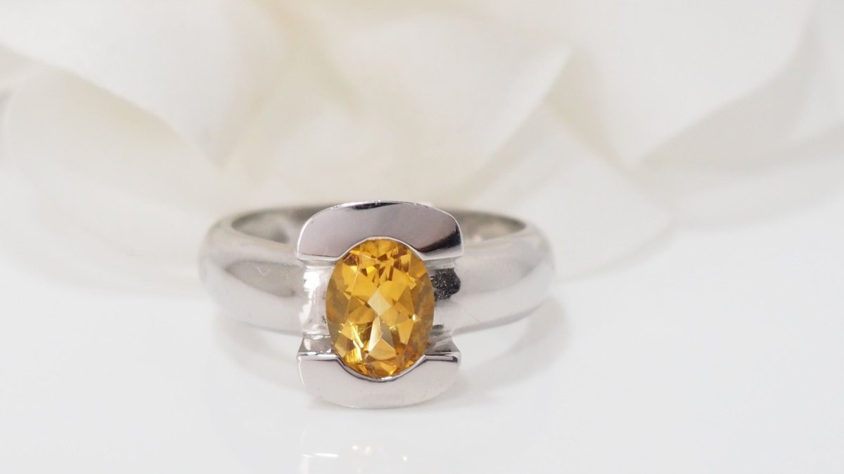 Bague en or blanc et citrine - Castafiore