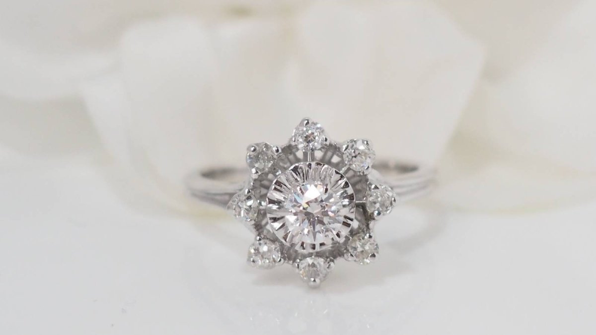 Bague en or blanc et diamants - Castafiore