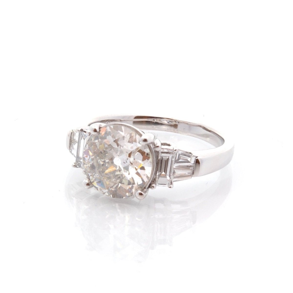Bague en or blanc et diamants - Castafiore