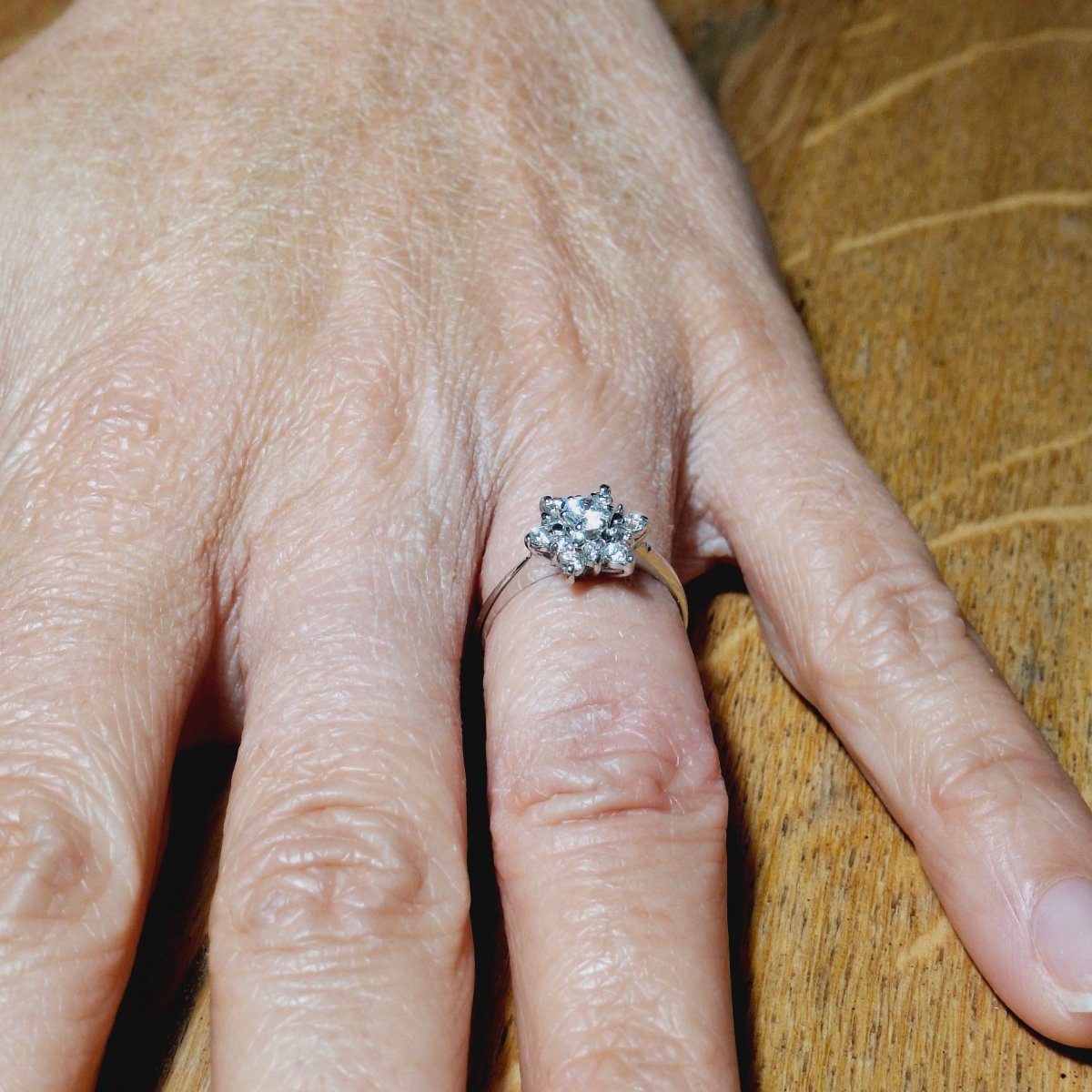 Bague en or blanc et diamants - Castafiore
