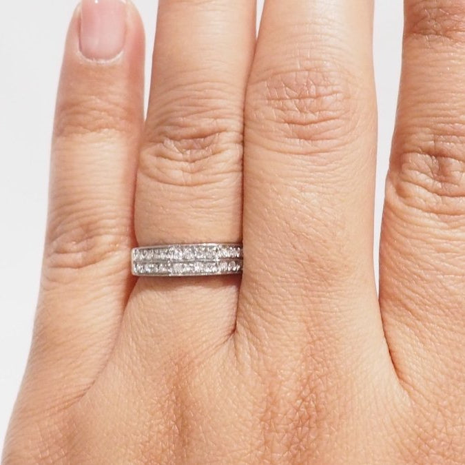 Bague en or blanc et diamants - Castafiore