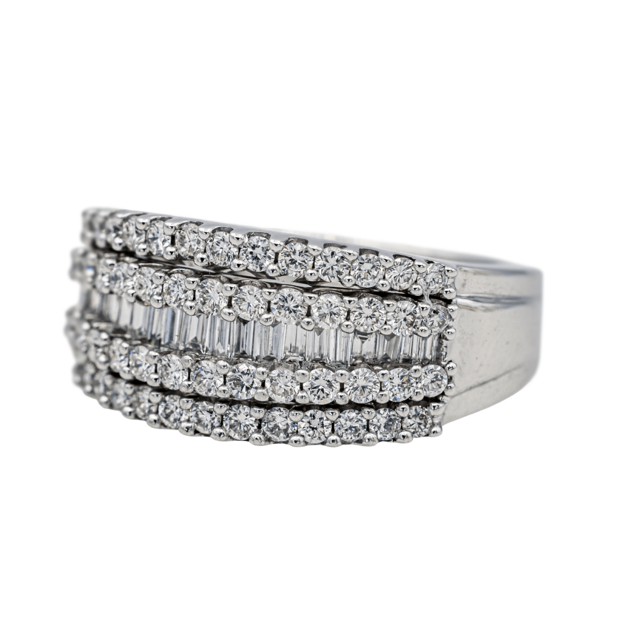 Bague en or blanc et diamants - Castafiore