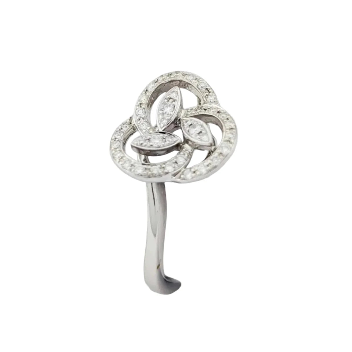 Bague en or blanc et diamants - Castafiore