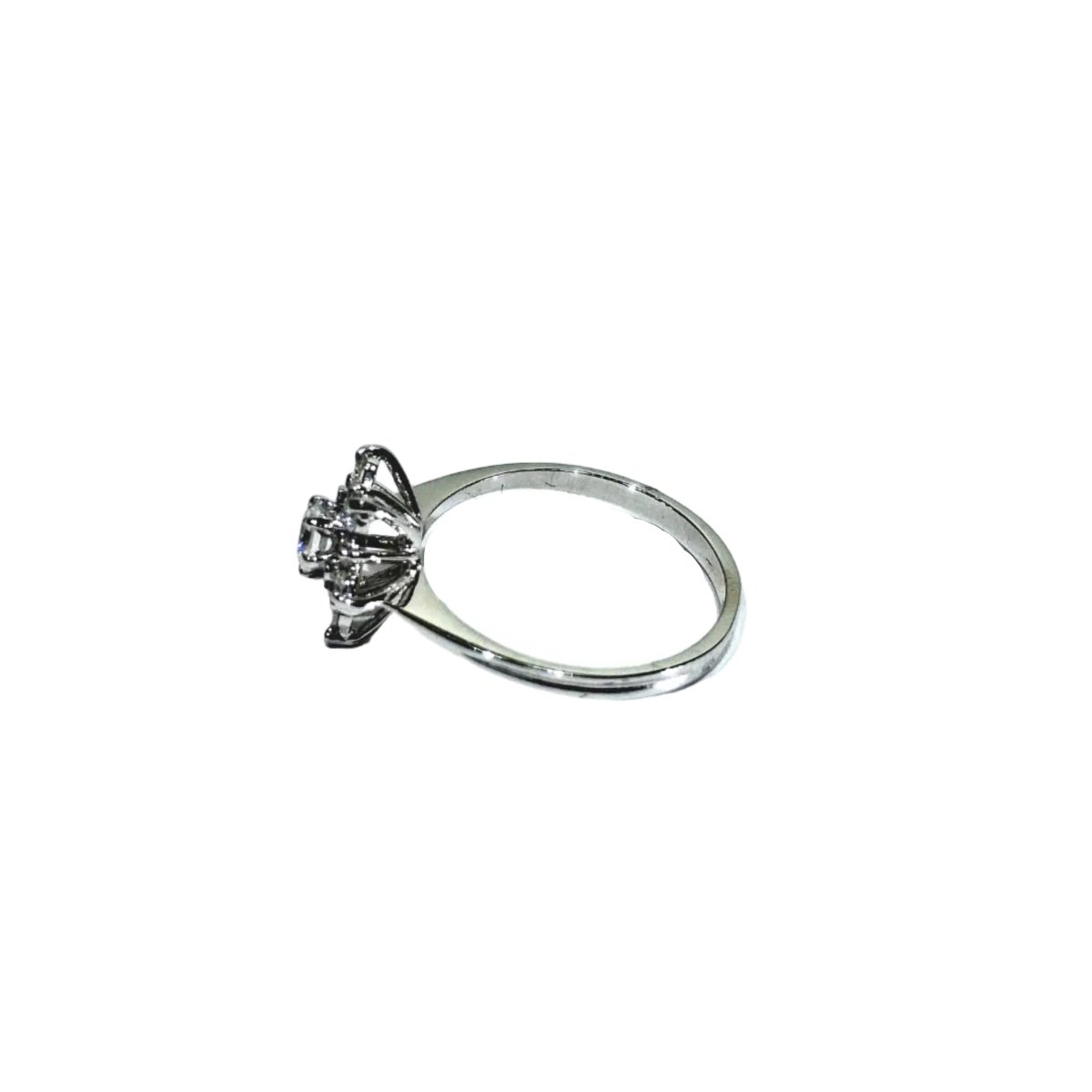Bague en or blanc et diamants - Castafiore