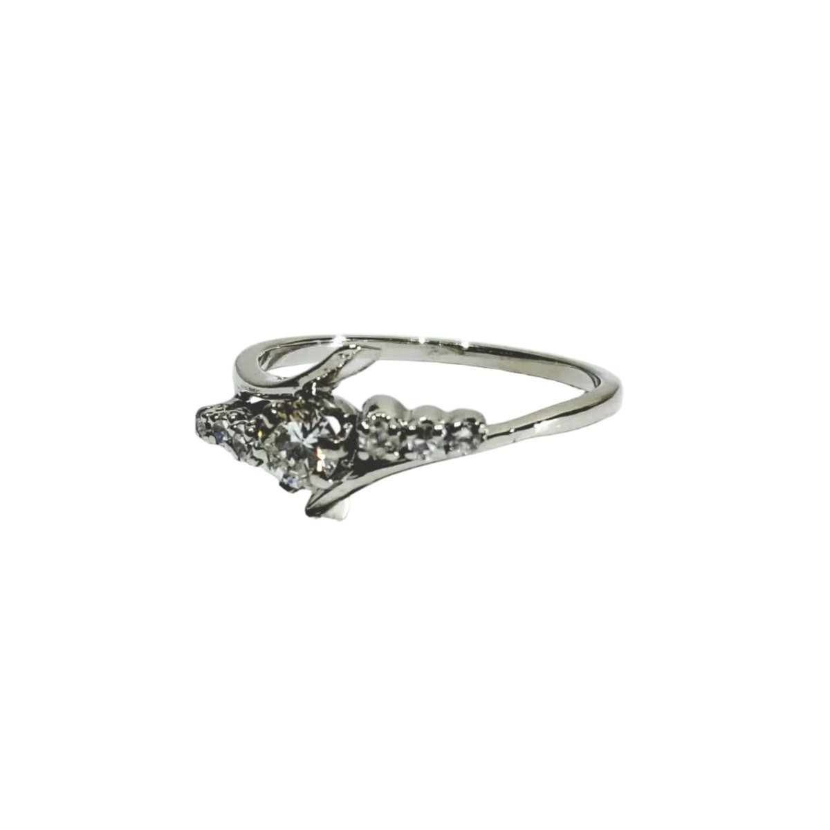 Bague en or blanc et diamants - Castafiore