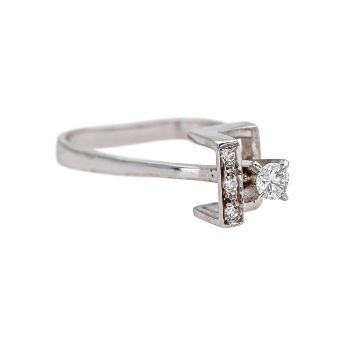 Bague en or blanc et diamants - Castafiore