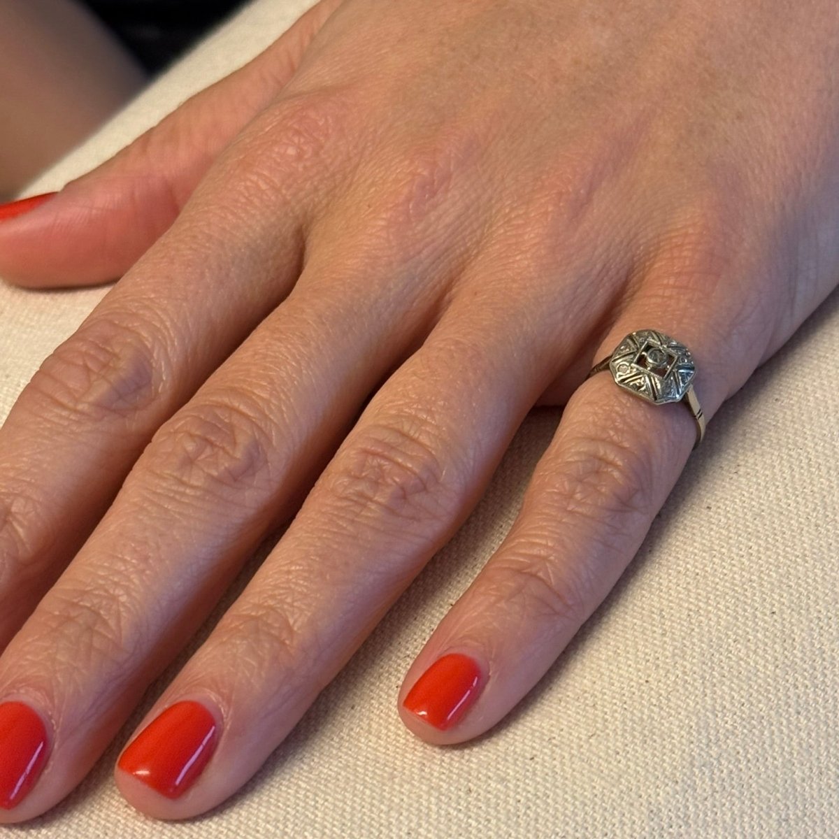 Bague en or blanc et diamants - Castafiore