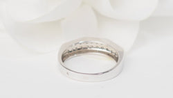Bague en or blanc et diamants - Castafiore