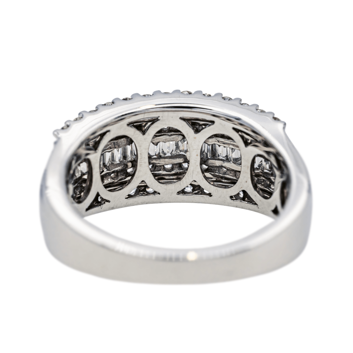 Bague en or blanc et diamants - Castafiore