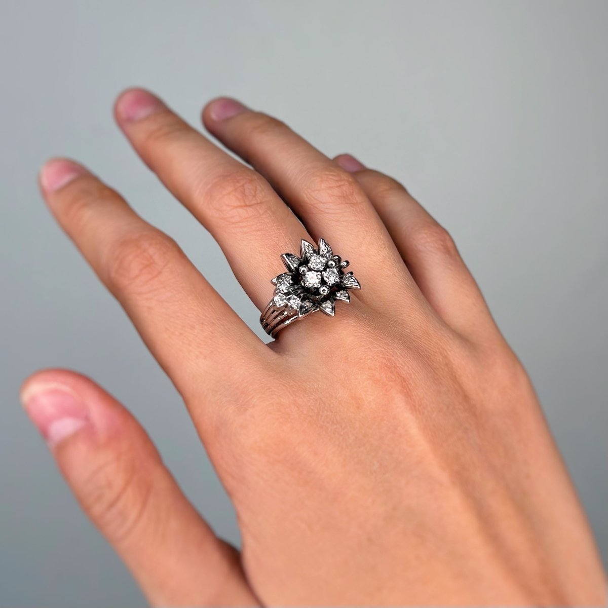 Bague en or blanc et diamants - Castafiore