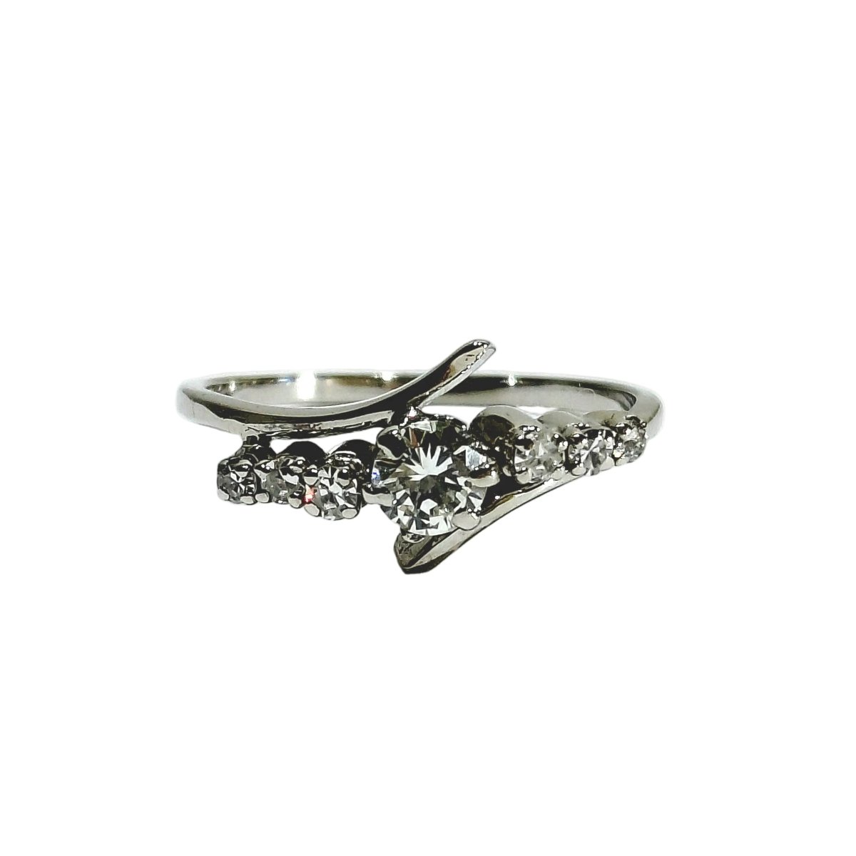 Bague en or blanc et diamants - Castafiore