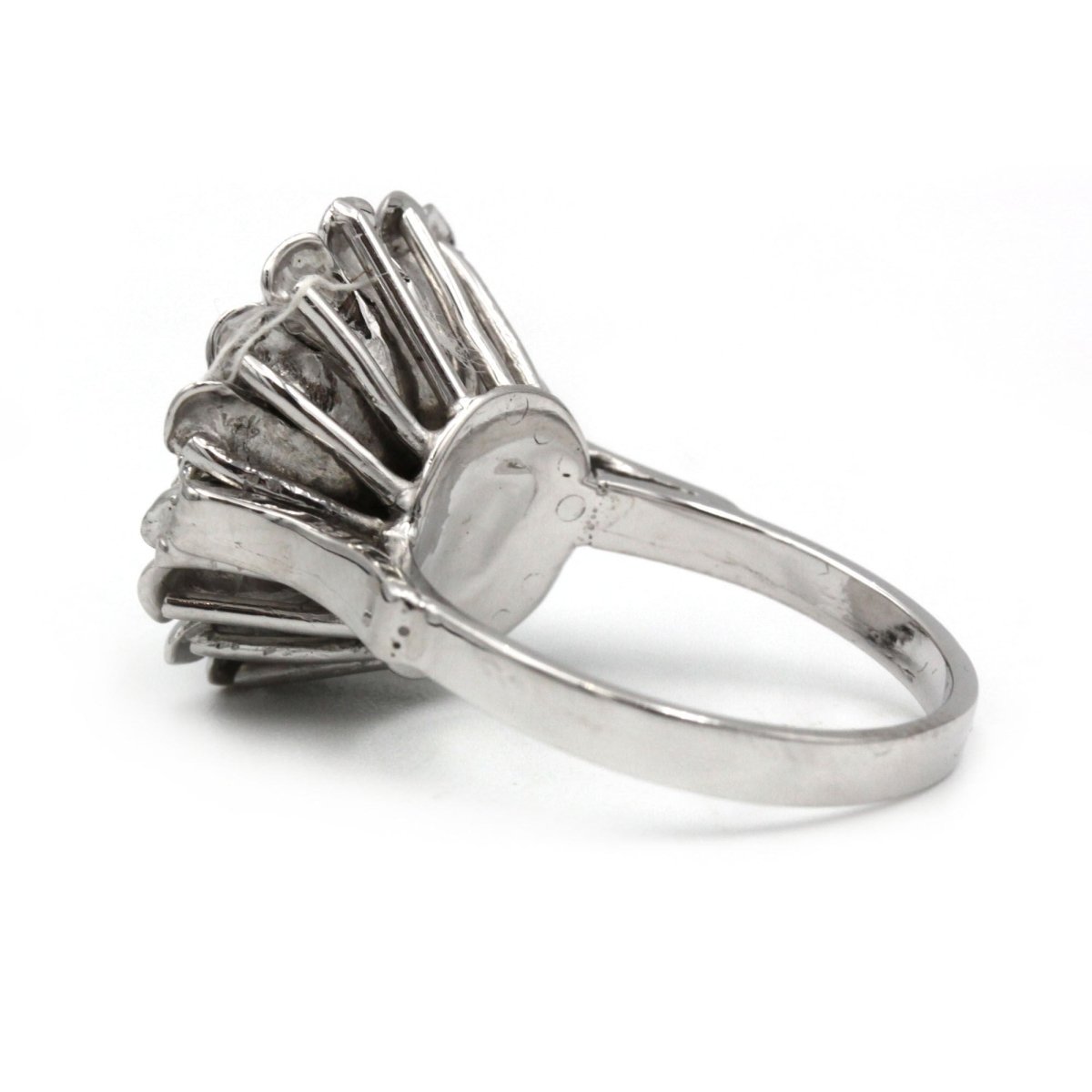 Bague en or blanc et diamants - Castafiore