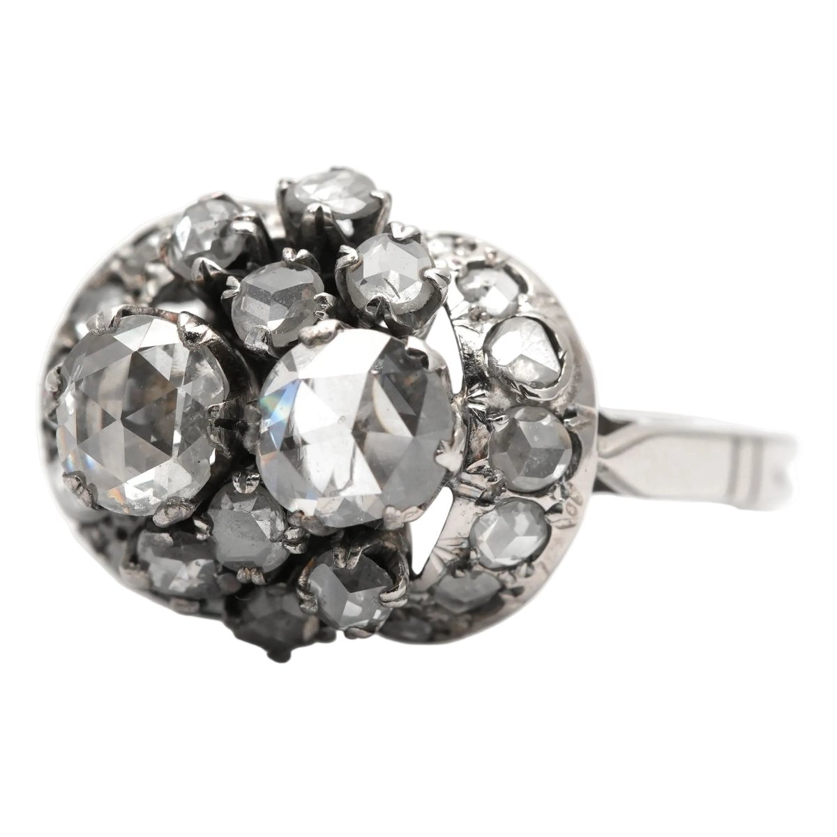Bague en or blanc et diamants - Castafiore
