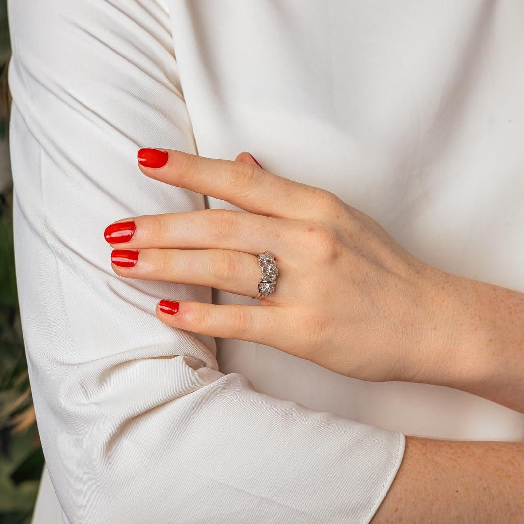 Bague en or blanc et diamants - Castafiore