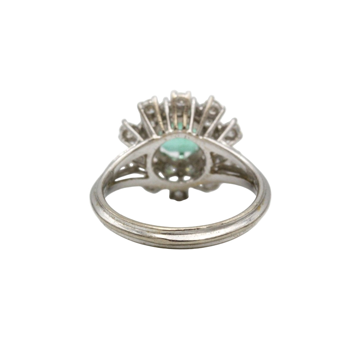 Bague en or blanc et diamants émeraude - Castafiore