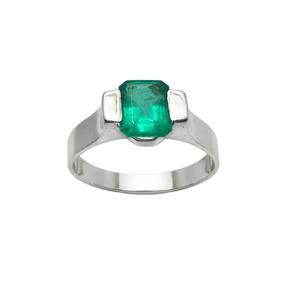 Bague en or blanc et émeraude - Castafiore