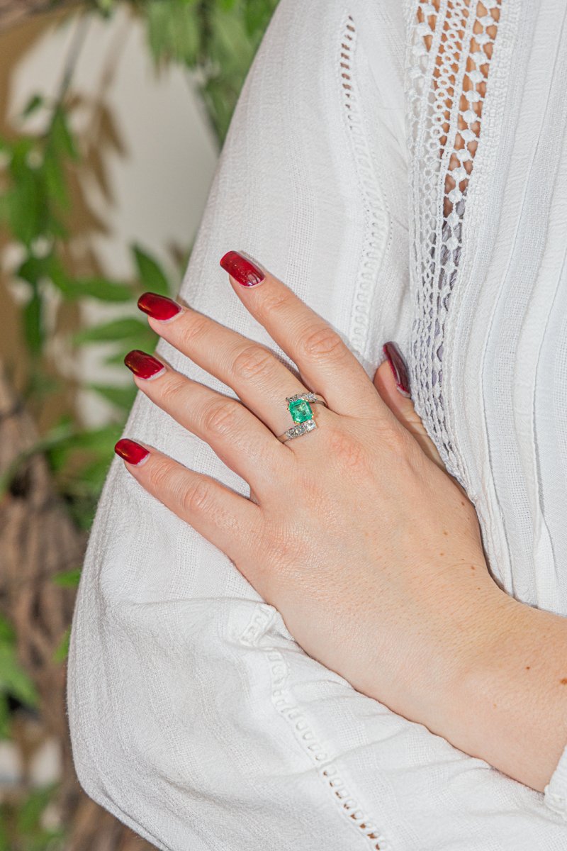 Bague en Or blanc et Emeraude - Castafiore