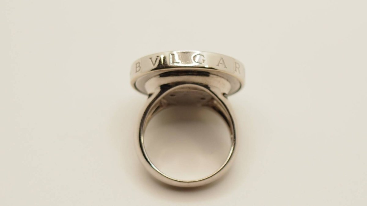 Bague en or blanc et onyx Yin Yang Bulgari - Castafiore