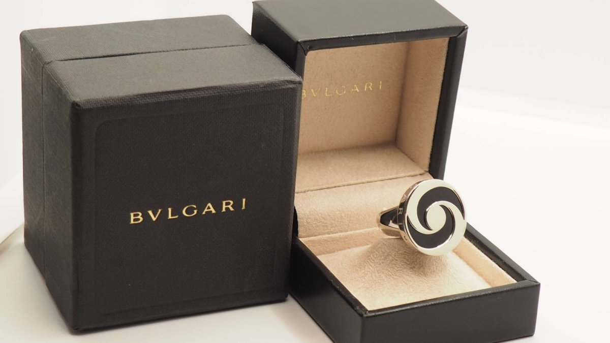 Bague en or blanc et onyx Yin Yang Bulgari - Castafiore
