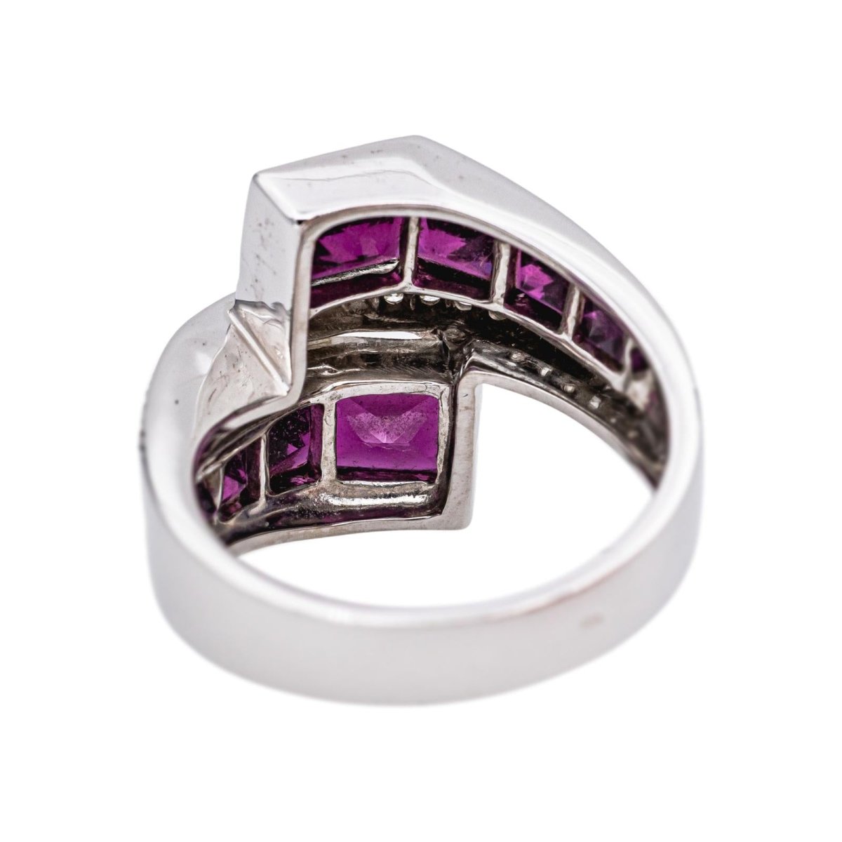 Bague en or blanc, grenats et diamants - Castafiore