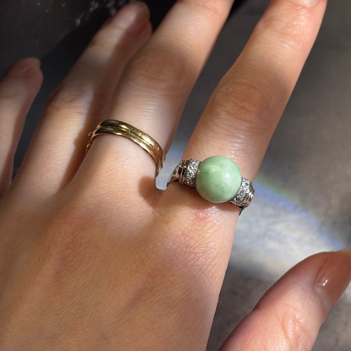 Bague en or blanc, jade et diamants - Castafiore