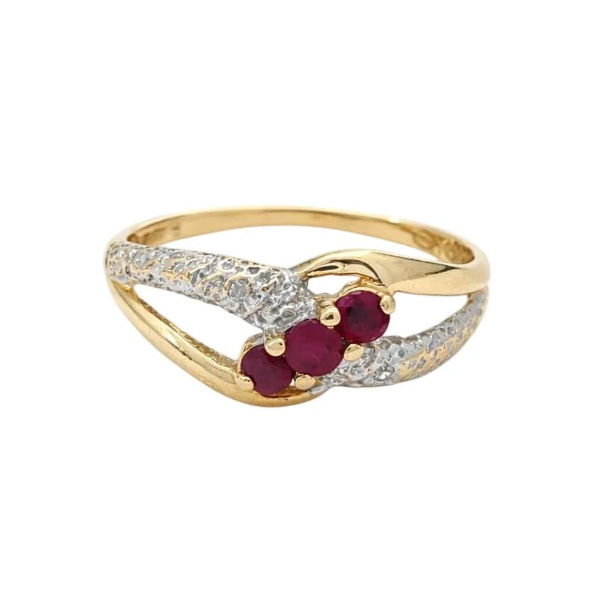 Bague en or blanc, or jaune, rubis et diamants - Castafiore
