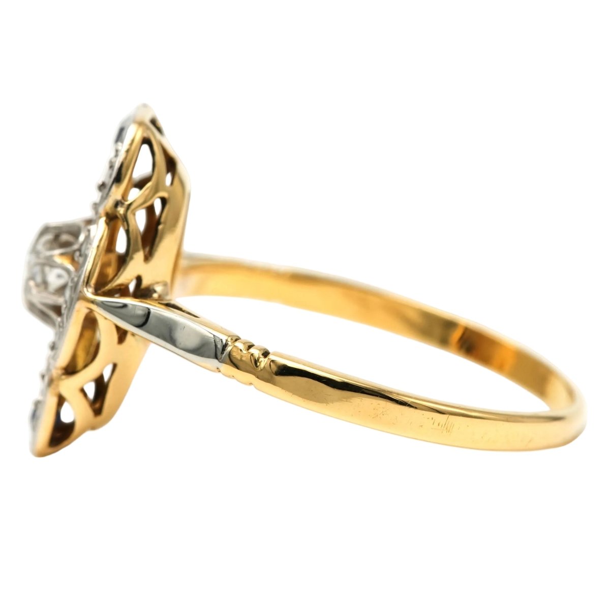 Bague en or blanc, or jaune, saphirs et diamants - Castafiore