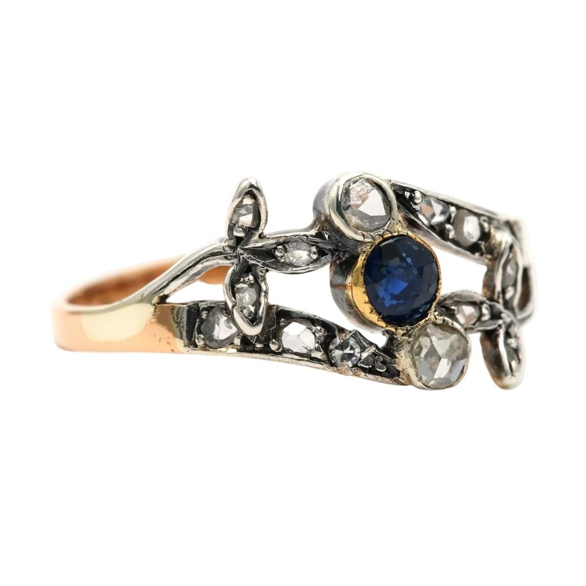 Bague en or blanc, or jaune, saphirs et diamants - Castafiore