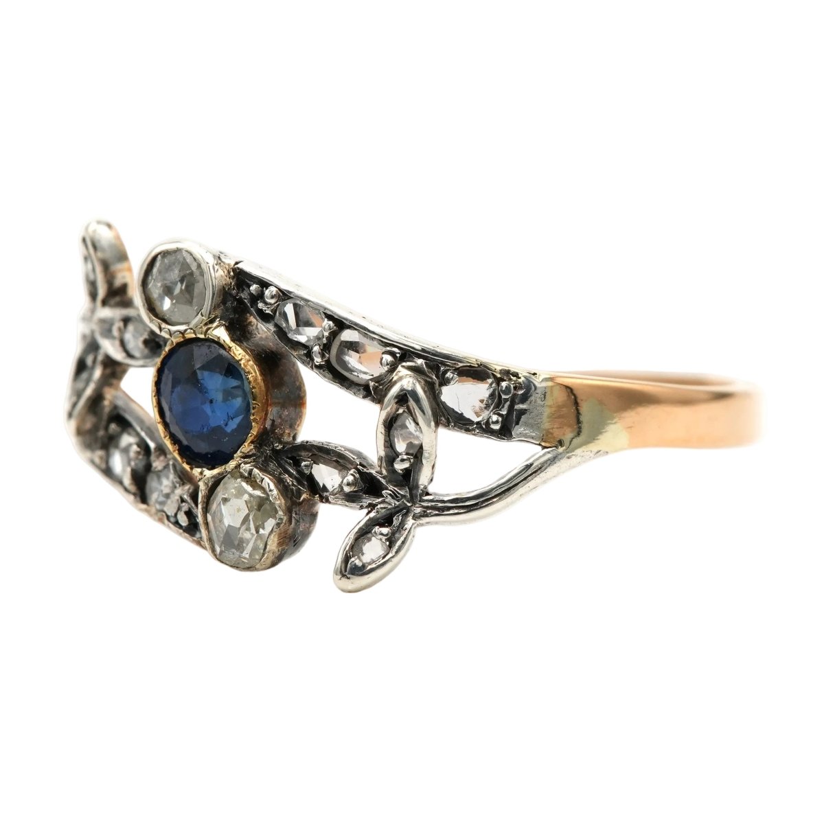 Bague en or blanc, or jaune, saphirs et diamants - Castafiore