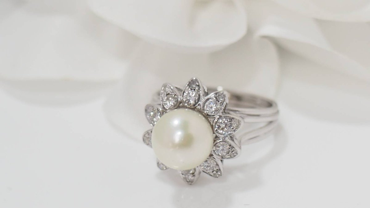 Bague en or blanc, perle de culture et diamants - Castafiore