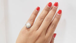 Bague en or blanc, perle de culture et diamants - Castafiore