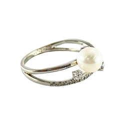 Bague en or blanc perle et diamants - Castafiore