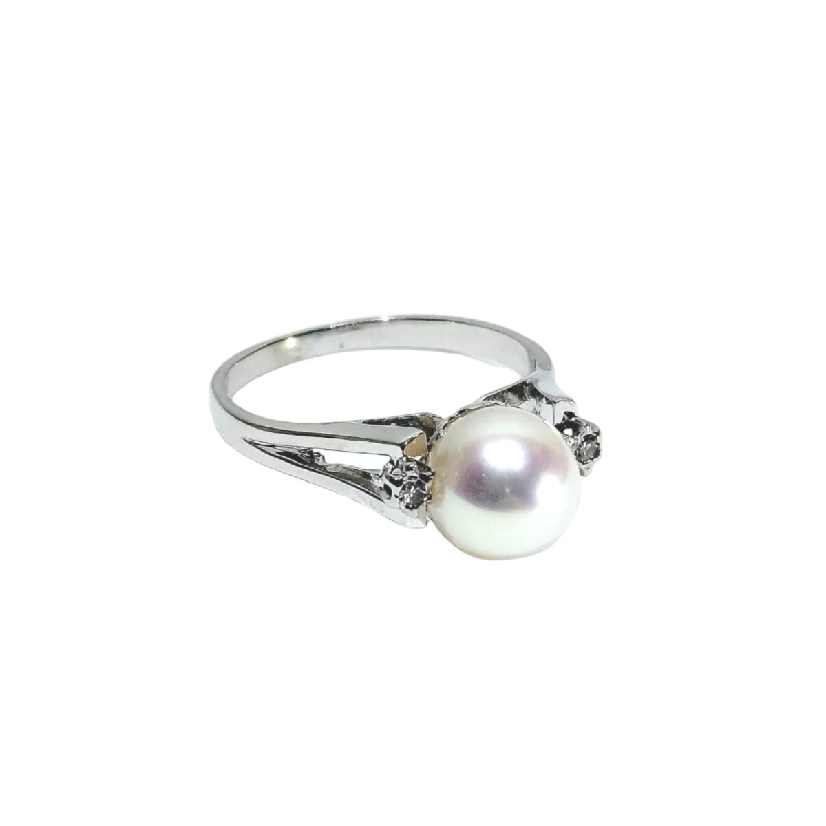 Bague en or blanc, perle et diamants - Castafiore