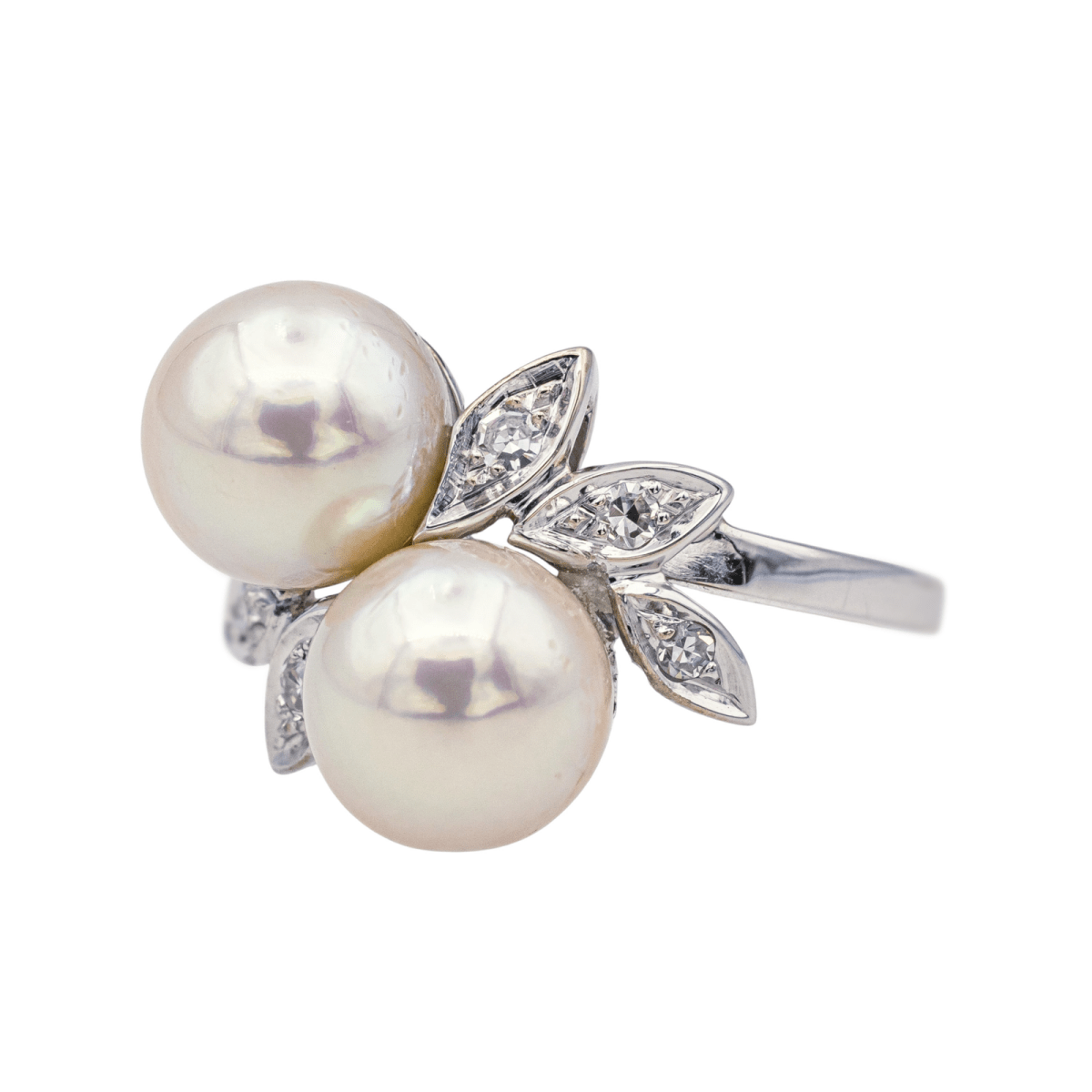 Bague en or blanc, perles et diamants - Castafiore