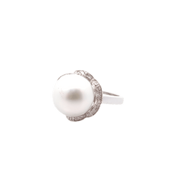 Bague en or blanc, perles et diamants - Castafiore