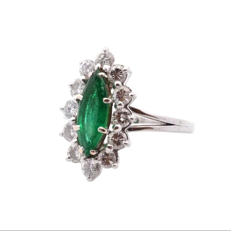Ring vintage emerald and diamonds