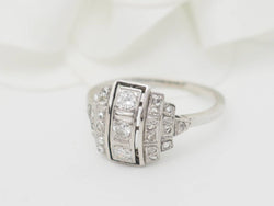 Bague en or blanc, platine et diamants - Castafiore