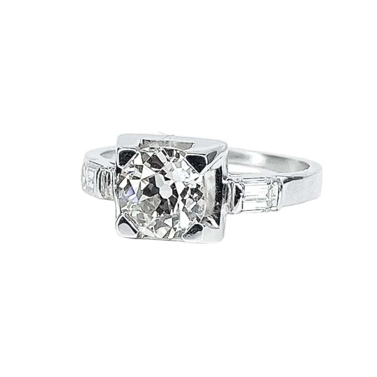Bague en or blanc, platine et diamants - Castafiore