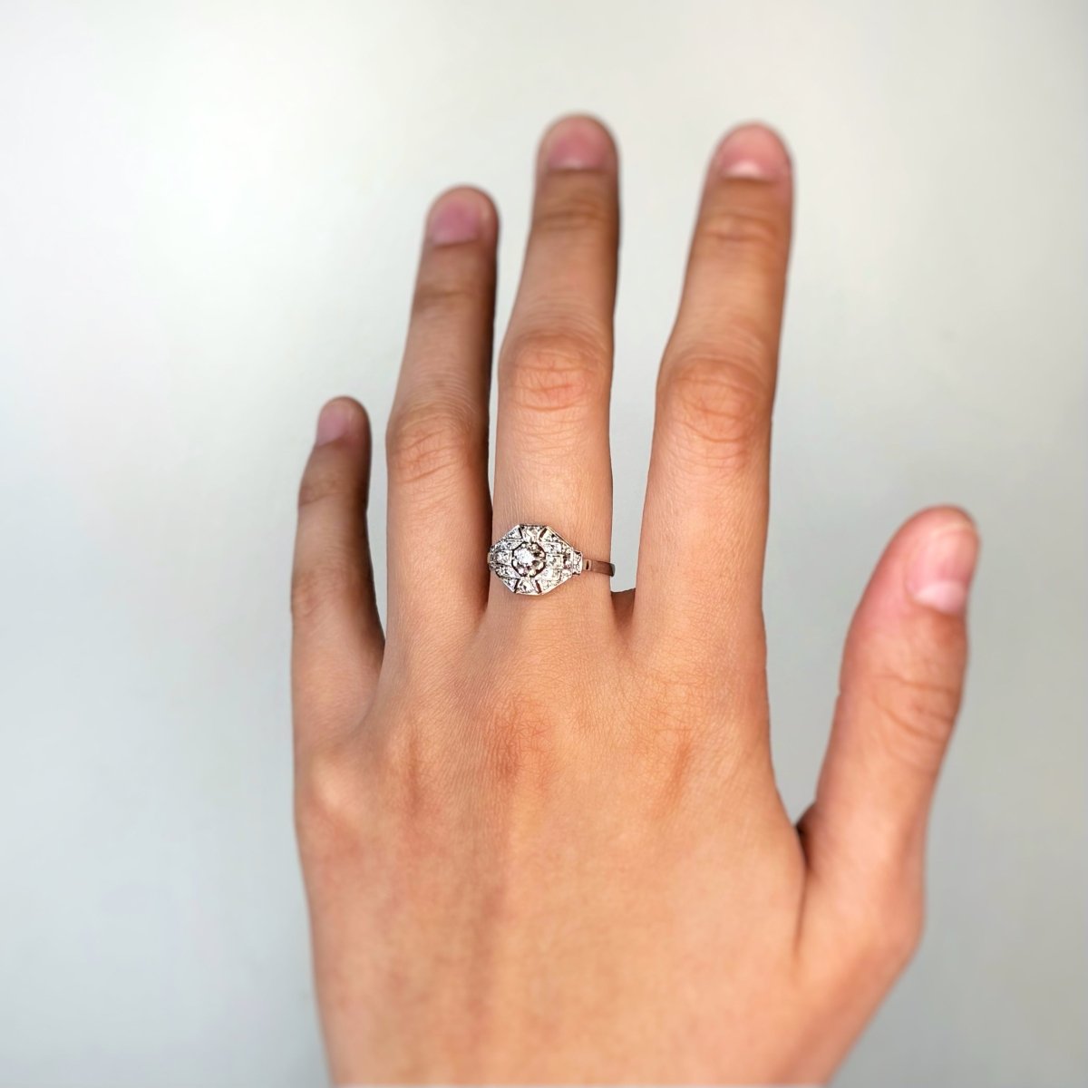 Bague en or blanc, platine, et diamants - Castafiore