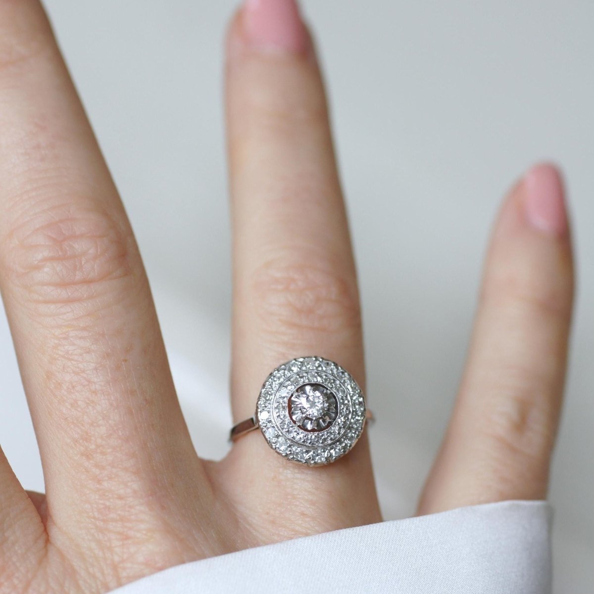 Bague en or blanc, platine, et diamants - Castafiore