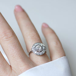 Bague en or blanc, platine, et diamants - Castafiore