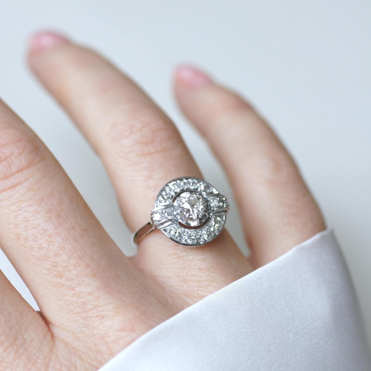 Bague en or blanc, platine, et diamants - Castafiore