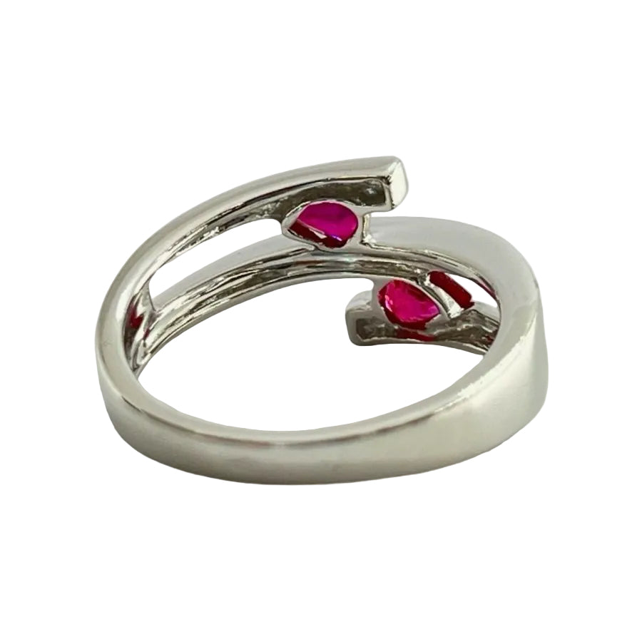 Bague en or blanc rubis et diamants - Castafiore