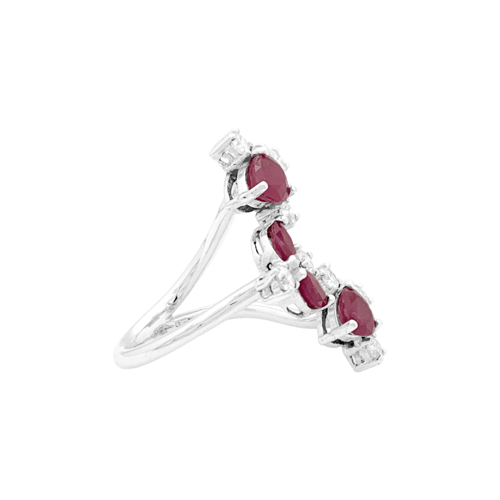 Bague en or blanc, rubis et diamants - Castafiore