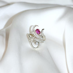 Bague en or blanc, rubis, et diamants - Castafiore