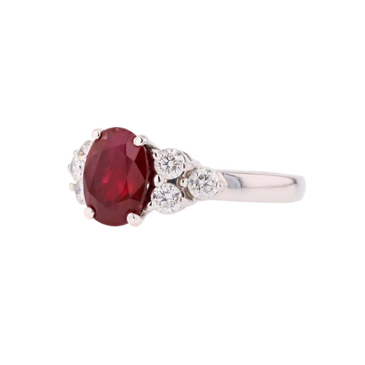 Bague en or blanc, rubis et diamants - Castafiore