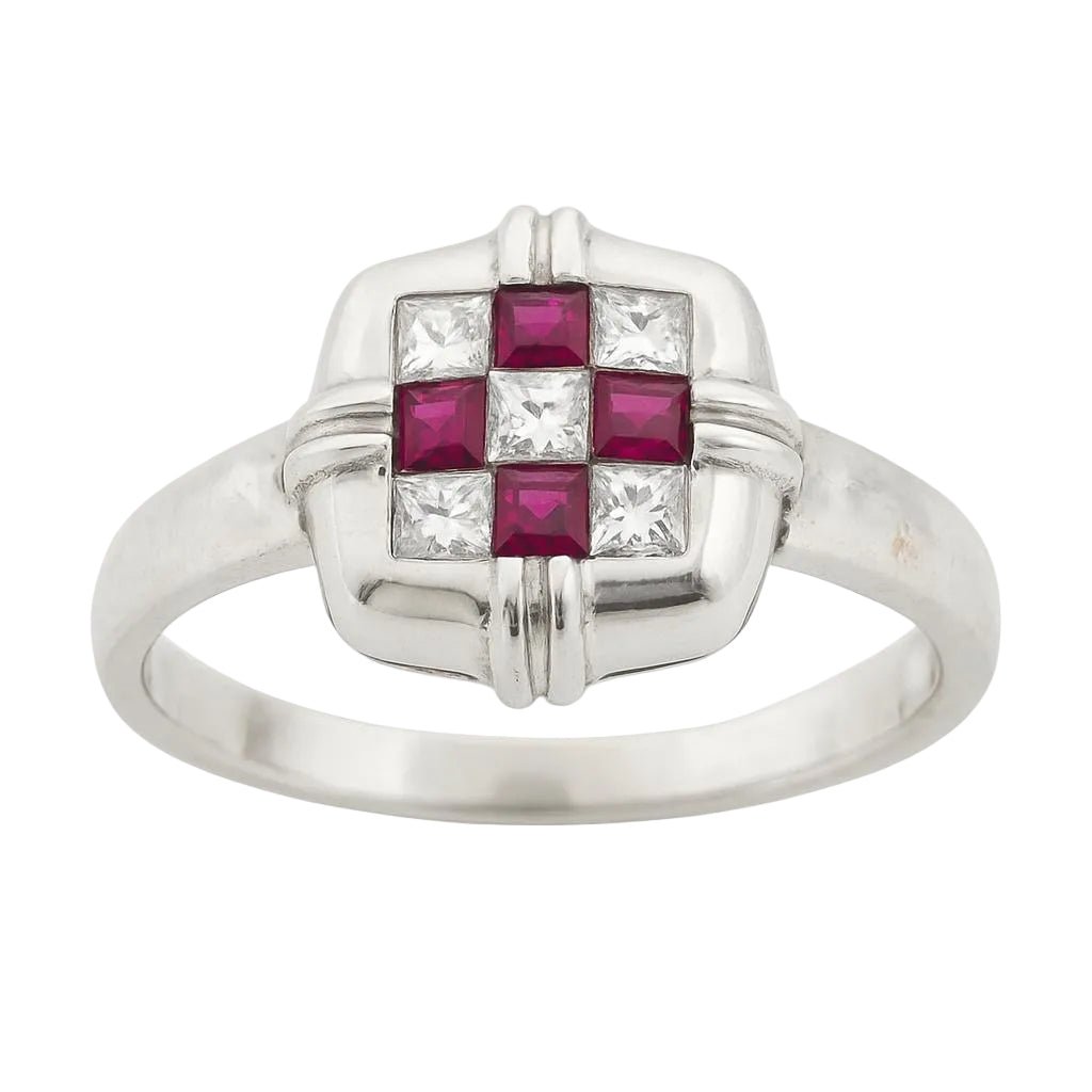 Bague en or blanc, rubis, et diamants - Castafiore